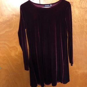 Long sleeves crushed velvet swing dress